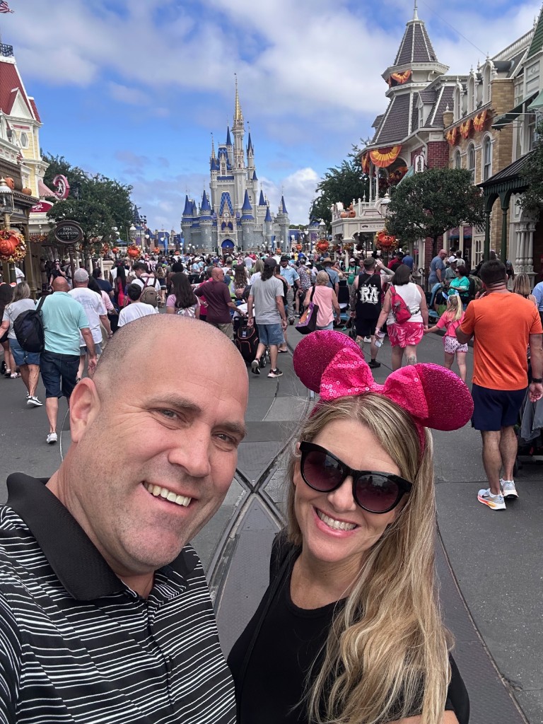 Ryan and Sarah at Cinderella Castle on a Friday afternoon