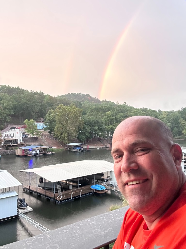 Lake of the Ozarks ranking selfie